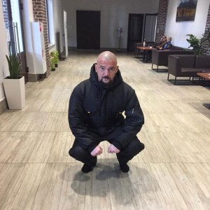 Зимний комбинезон для дрессировщика собак